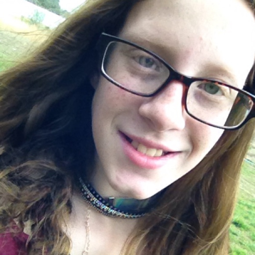 Meet your Posher, Nicole